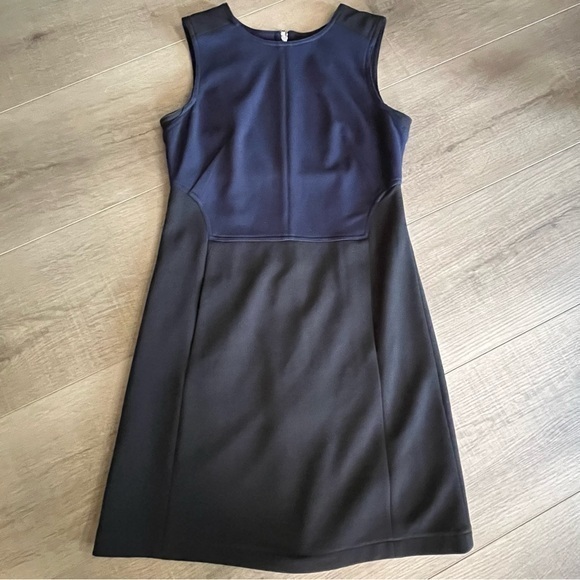 KaufmanFranco Dress Sz 2 Knee Length Heavy Sleeveless Black Blue Timeless Formal - Picture 7 of 7